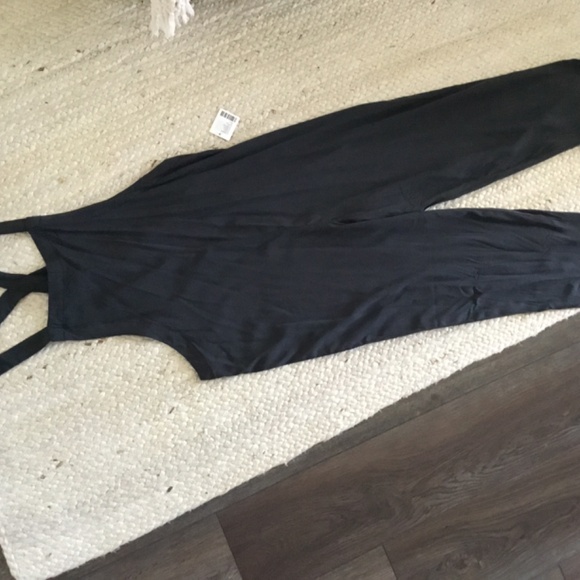 URBAN OUTFITTERS JUMPSUIT - Picture 2 of 8